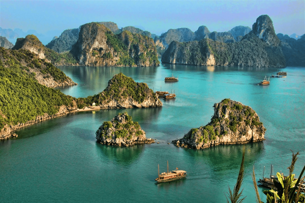 du lịch Quảng Ninh 2- Du lịch Quảng Ninh sẽ là thiếu sót lớn nếu bỏ qua Vịnh Hạ Long